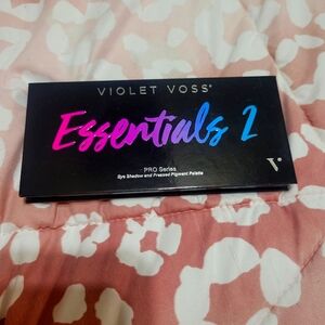 Violet Voss Essentials 2 Eyeshadow Palette